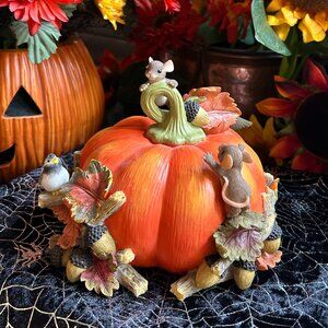 Charming Tails Leaf and Acorn Club Dealer Exclusive (98/540)